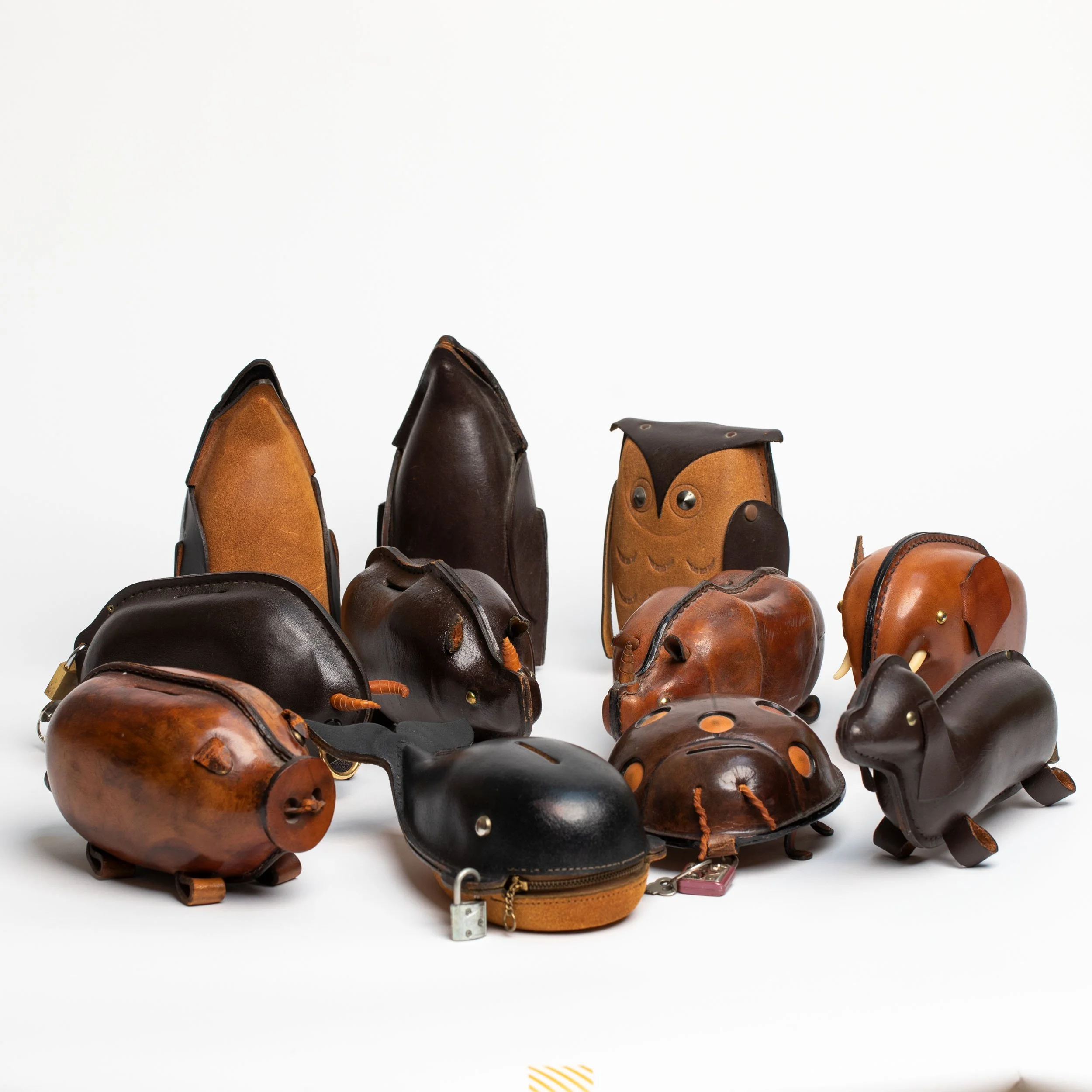 Kounoike+Set+of+Banks.jpg?